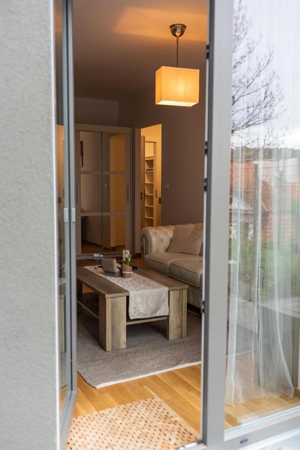 Rezidence Hadovita Apartment Prague